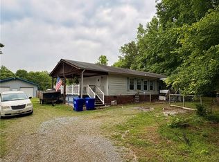 731 Ramseur Julian Rd, Ramseur, NC 27316