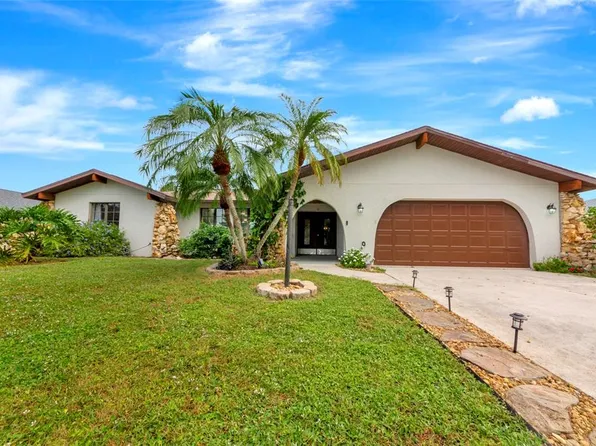 4656 Alexander Pope Ln, Sarasota, FL 34241