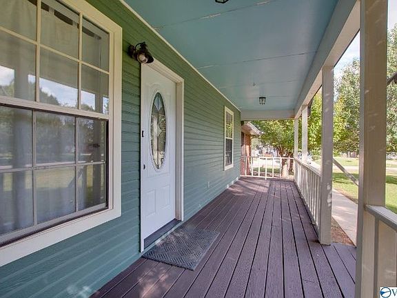3rd image of 115 Buckridge Dr