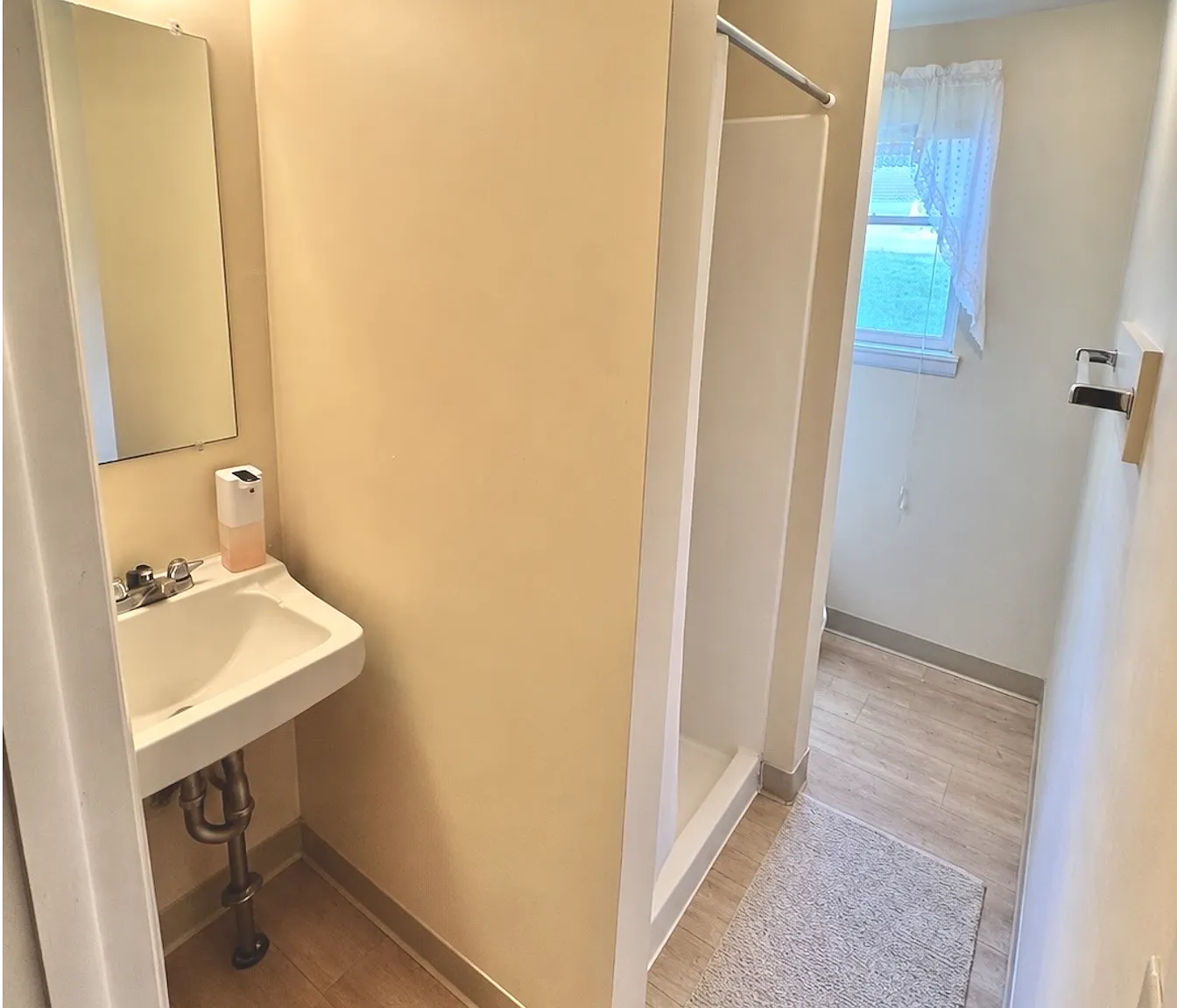 60 Belmar Dr — Photo 3