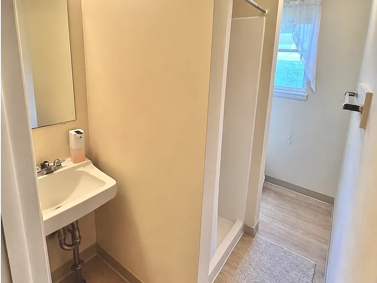 60 Belmar Dr — Photo 3