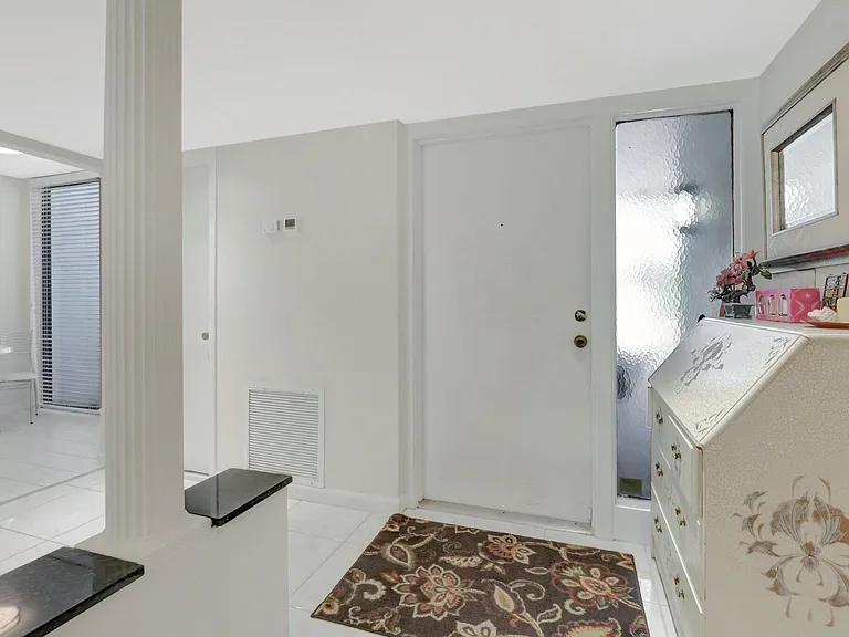 3705 Bridgewood Dr — Photo 7