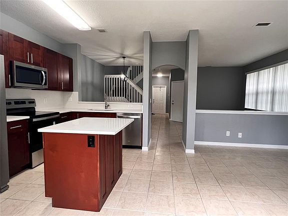 4th image of 4060 NW 91st Ter