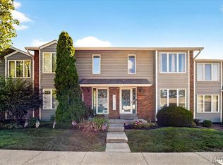 1666 Forest Hills Dr #E, Saint Charles, MO 63303