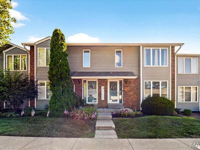 1666 Forest Hills Dr #E, Saint Charles, MO, 63303