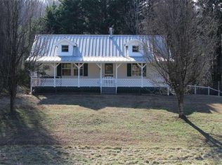 3082 Simpson Park Rd, Gainesville, GA 30506