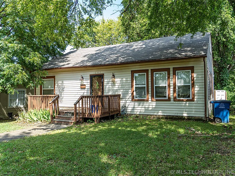 1247 N Boston Ave — Photo 3