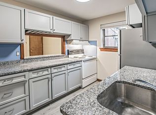 Cool Springs townhome featuring 2 Bedrooms, 2 Bathrooms and Great Outdoor Space, Wilmington, DE 19805