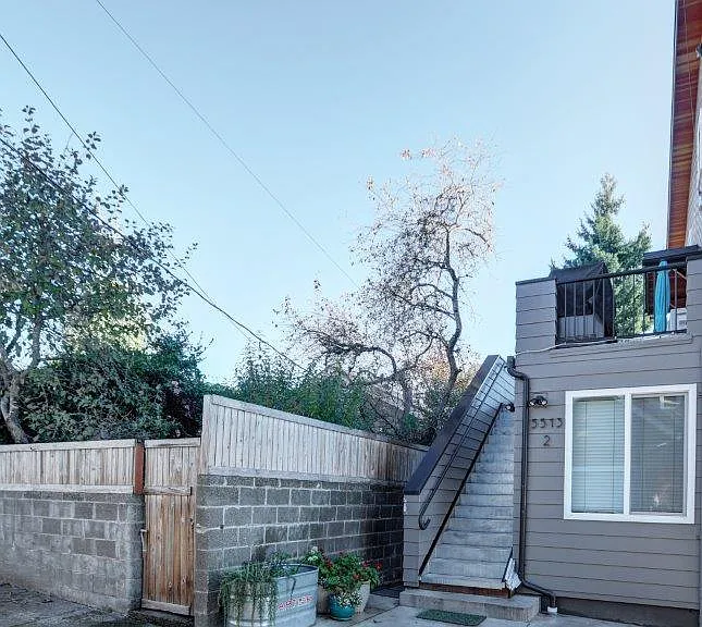 5513 35th Ave NE #2 — Photo 23