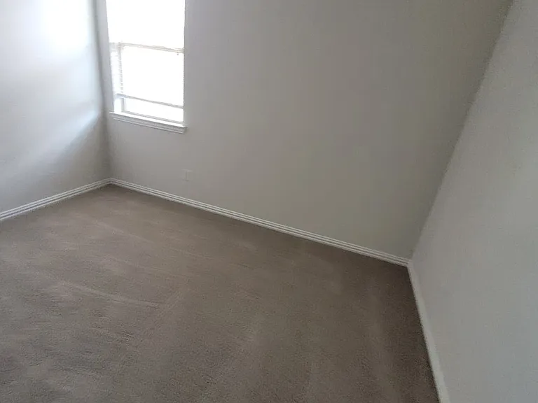 1705 Snapdragon Ct — Photo 39