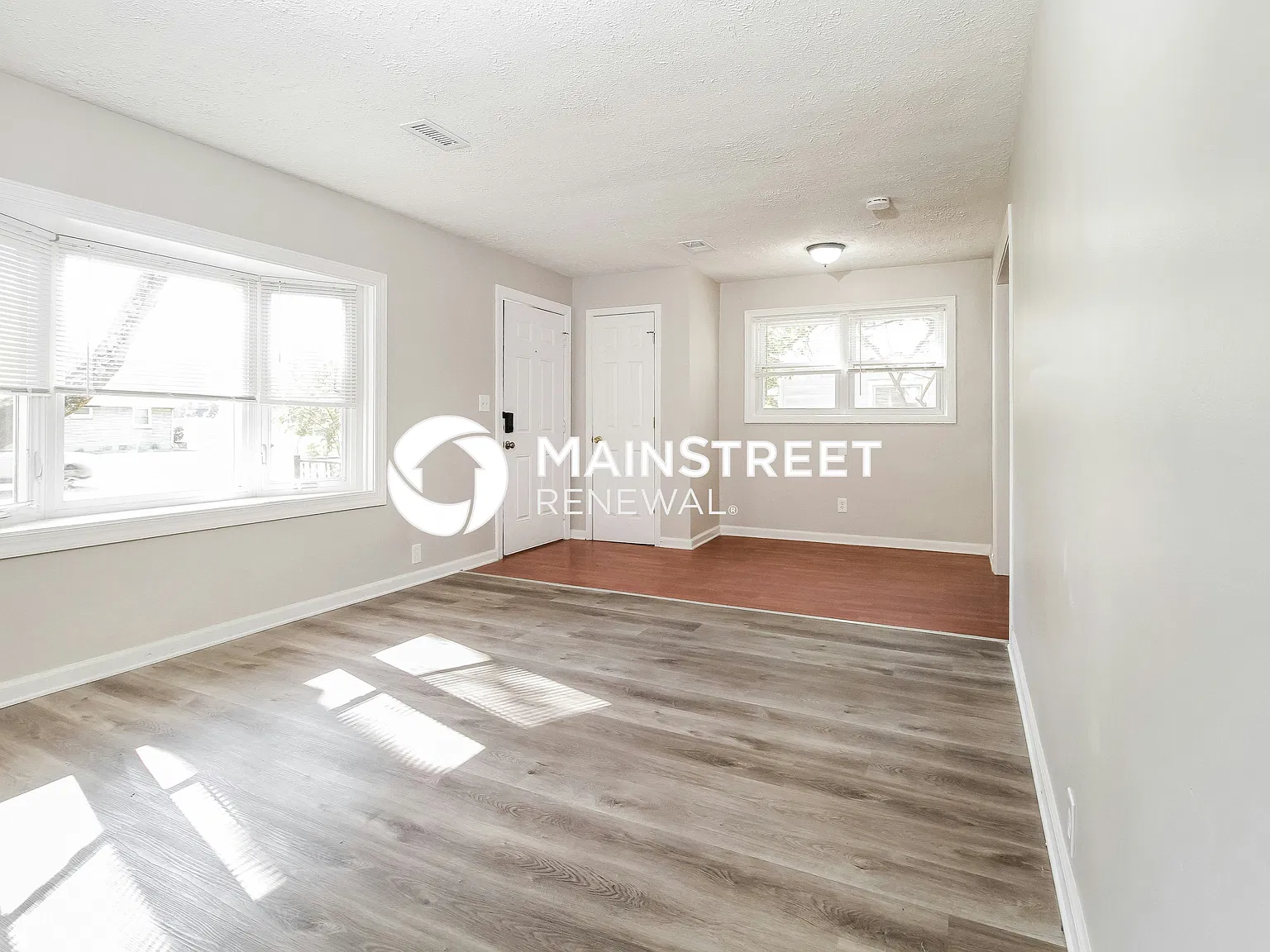 5304 Vista John Dr — Photo 2