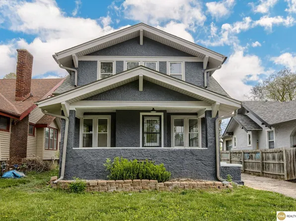 2858 Newport Ave, Omaha, NE 68112