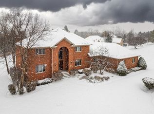 5135 Bridlewood Ct, Long Grove, IL 60047