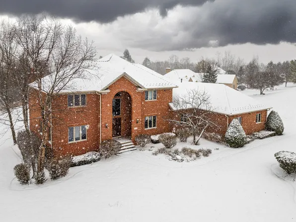 5135 Bridlewood Ct, Long Grove, IL 60047