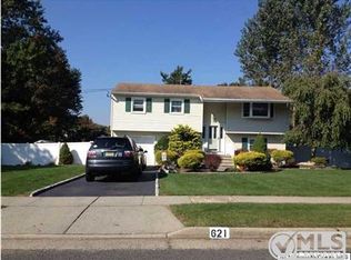 621 Line Rd, Aberdeen, NJ 07747