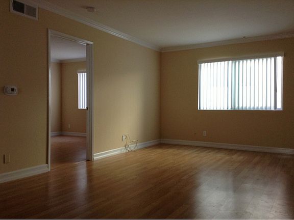 3rd image of 5325 Cartwright Ave APT 106
