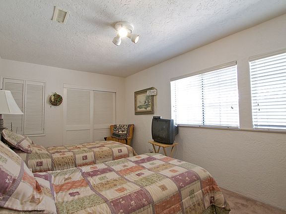 4th image of 9802 Lemon Ave
