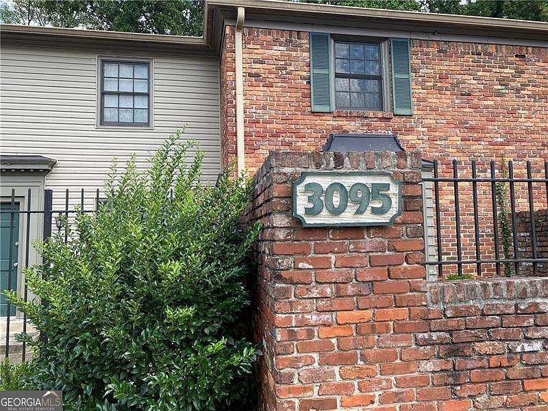 1st image of 3095 Colonial Way APT M