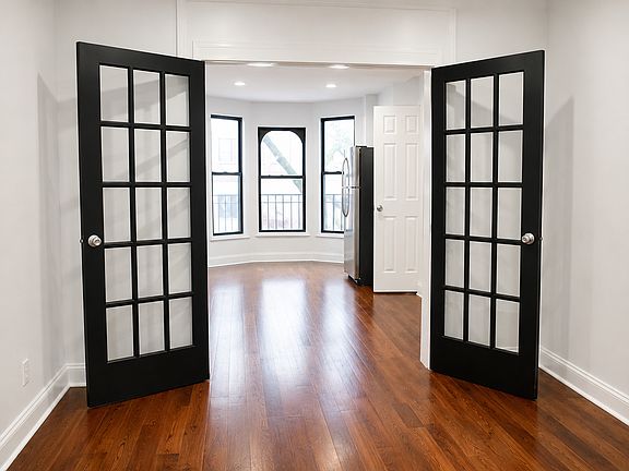 2nd image of 1238 Bedford Ave APT 3