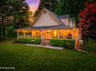 1043 Reagan Springs Rd, Townsend, TN 37882