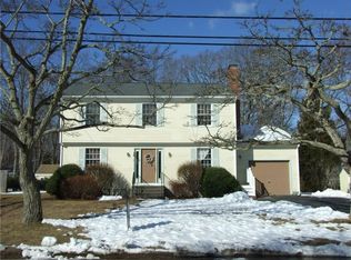 13 Middle Hwy, Barrington, RI 02806