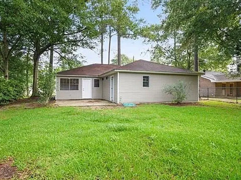 18173 Holly Ridge Dr — Photo 14