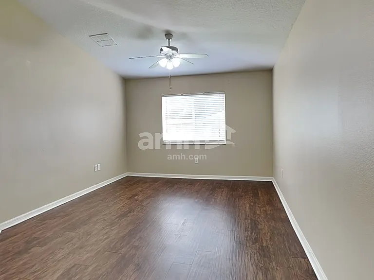 30846 Midtown Ct — Photo 7