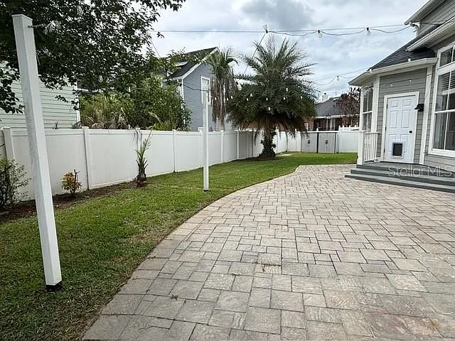 903 Yew Ct — Photo 44