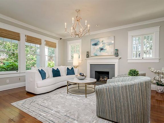 3rd image of 800 S Oregon Ave