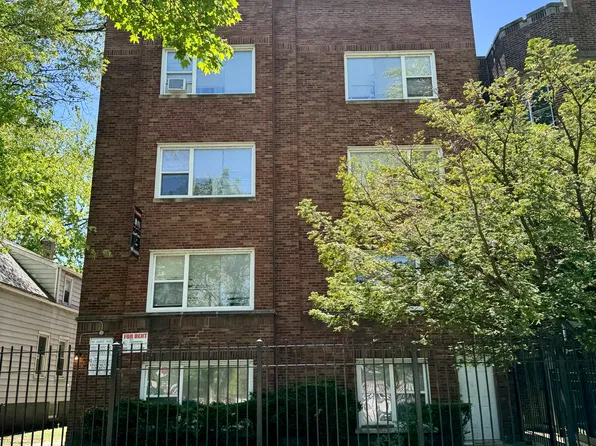 2001 W Lunt Ave #1/2-G, Chicago, IL 60626