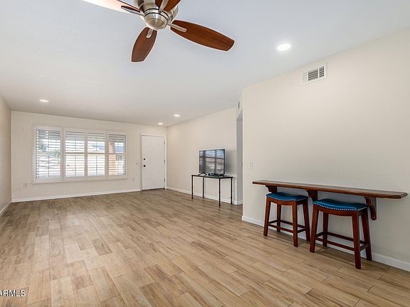 2nd image of 13023 W BEARDSLEY Road