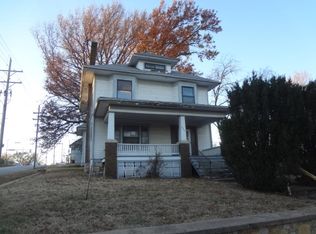 235 SW Harrison St, Topeka, KS 66603