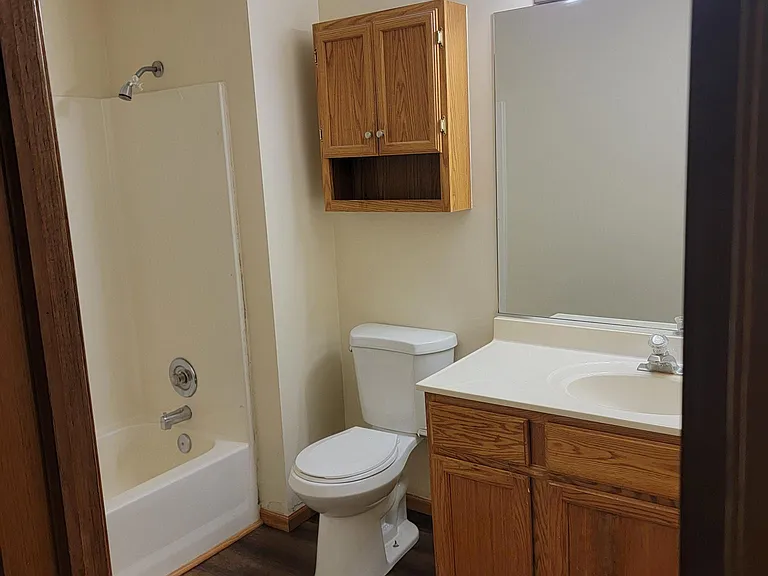 1319 SE Delaware Ave #3 — Photo 13