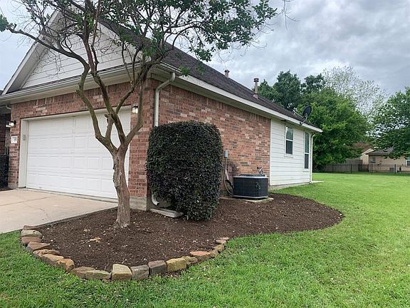 3rd image of 153 Snug Harbor Dr