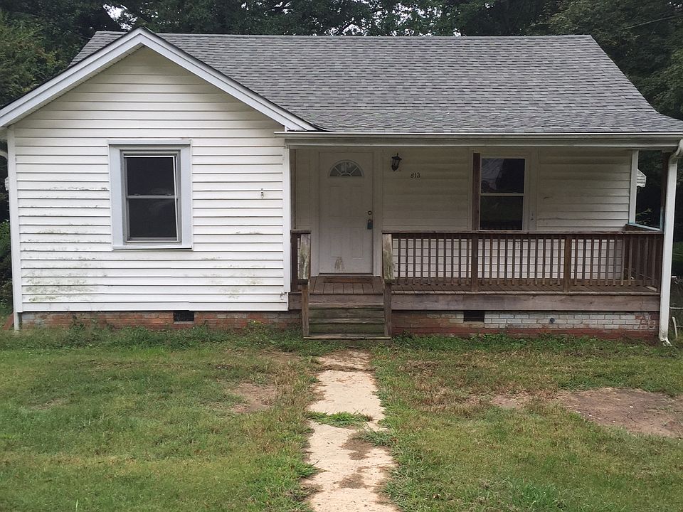 1st image of 613 E 4th Ave
