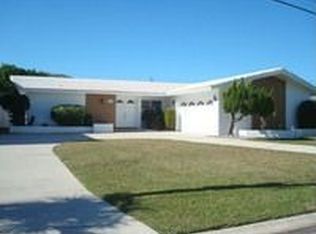 3120 Hibiscus Dr W, Belleair Beach, FL 33786