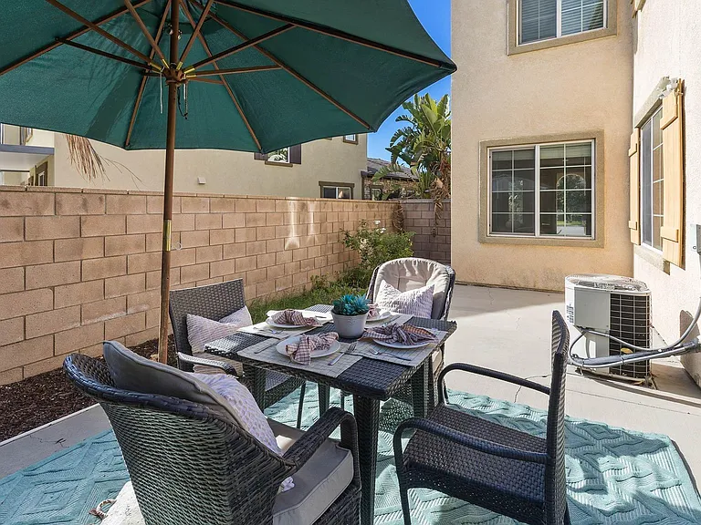 7597 Freestone Ct — Photo 34