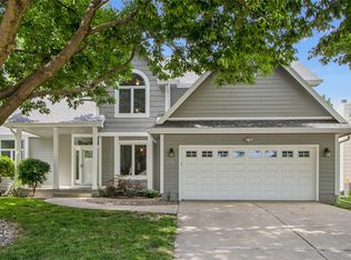 5757 Beechtree Dr, West Des Moines, IA 50266