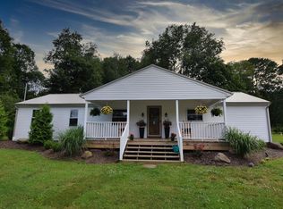 556 Buttermilk Hill Rd, Franklin, PA 16323