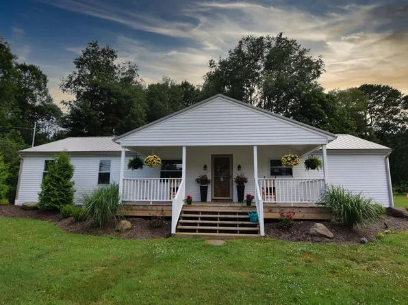 556 Buttermilk Hill Rd, Franklin, PA 16323