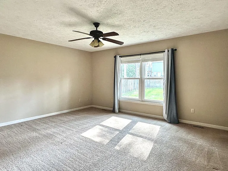 5613 Kingstree Dr — Photo 14