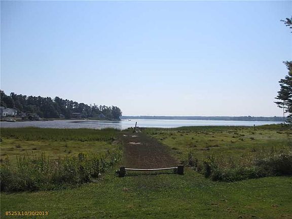 3rd image of 25 Rogers Point Dr