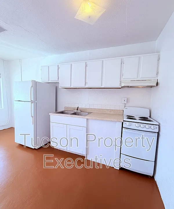 2411 S 6th Ave #11
