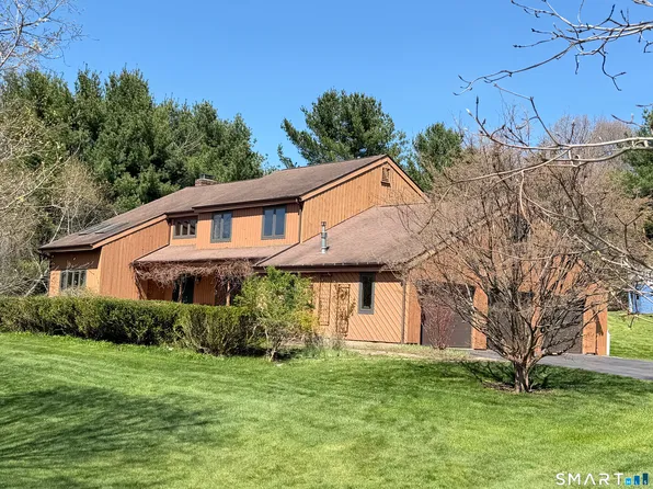 92 Buckingham Drive, Glastonbury, CT 06033