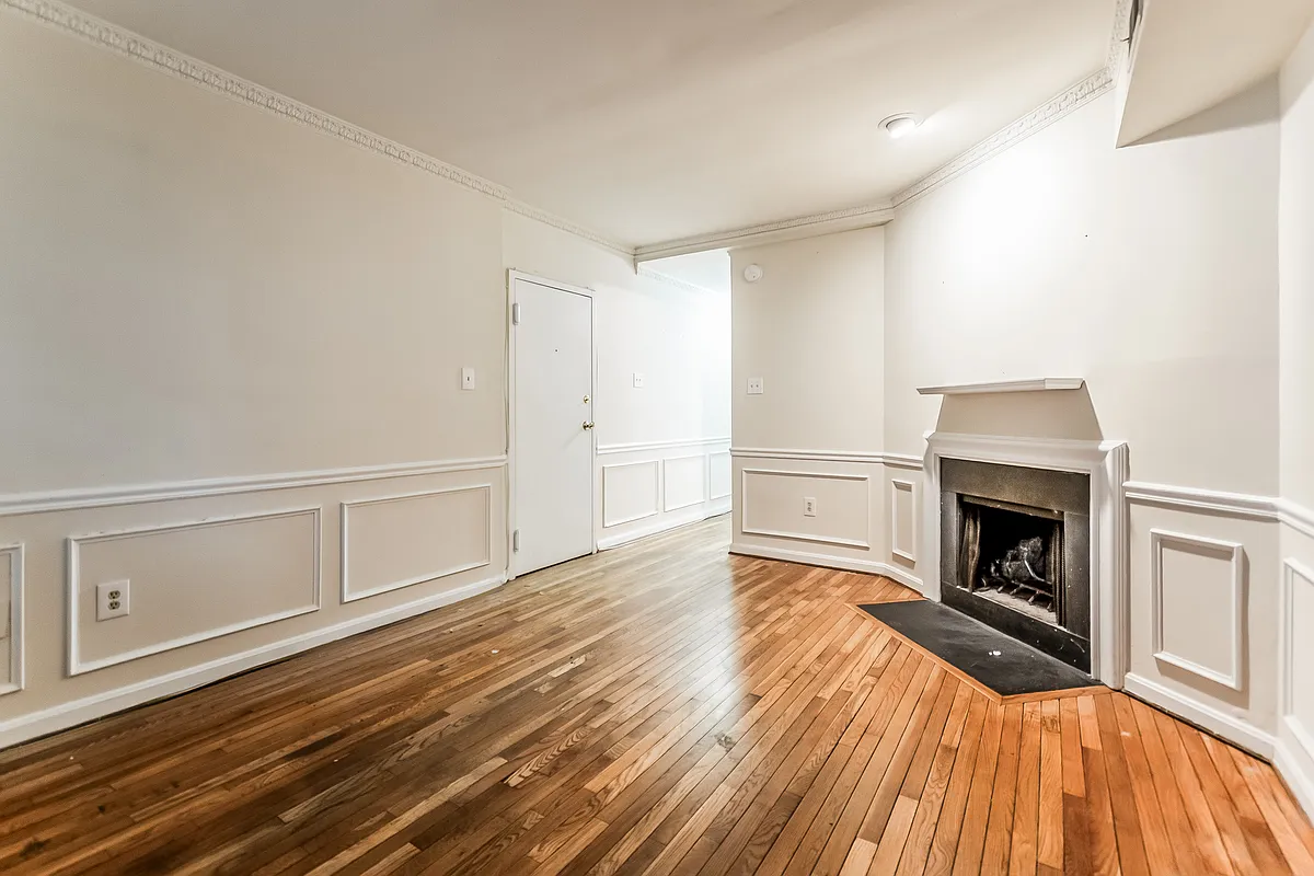 Building Photo - 4515 Macarthur Blvd NW #A