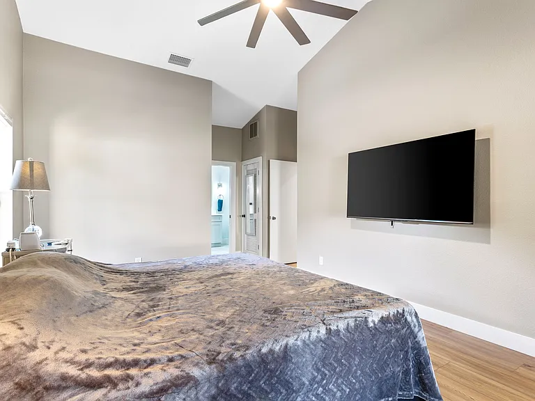 2757 Country Woods Ln — Photo 24