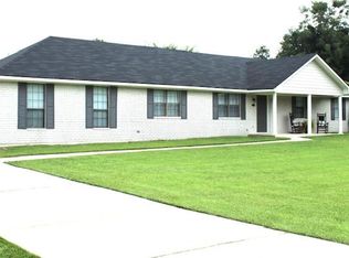 118 Towne Ln, Leesburg, GA 31763