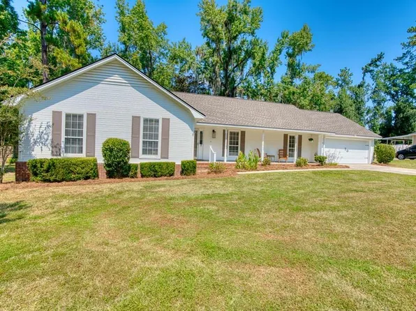 2210 Lakeshore Dr, Valdosta, GA 31602