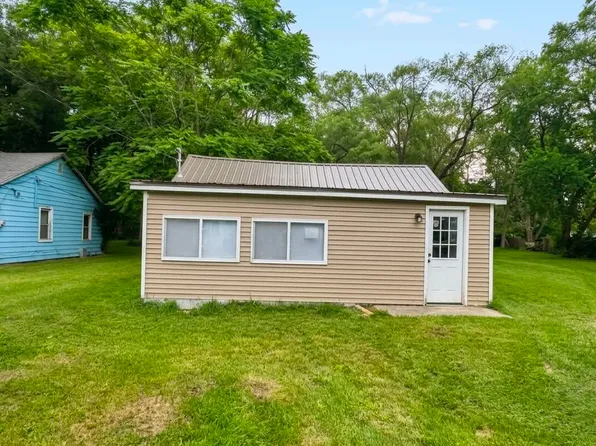 815 Milo St, Benton Harbor, MI 49022
