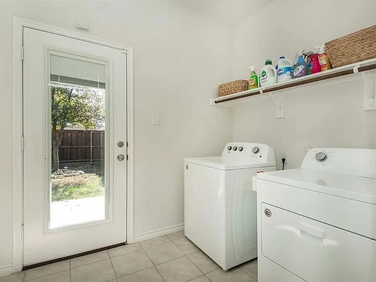 2348 Opaline Dr — Photo 18